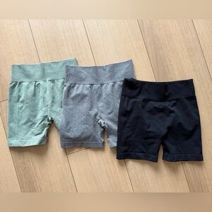 Like-new women’s high waisted workout shorts